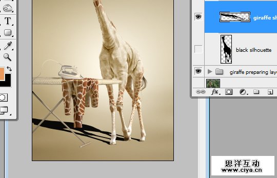 酷炫PS教程！教你用PS合成长颈鹿熨烫衣服的趣味海报