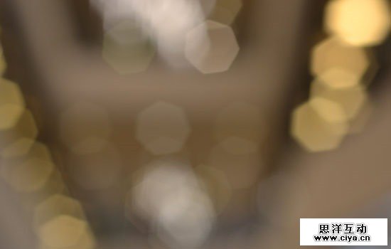 终于找到方法了！教你创建闪亮优雅的玻璃质感文字