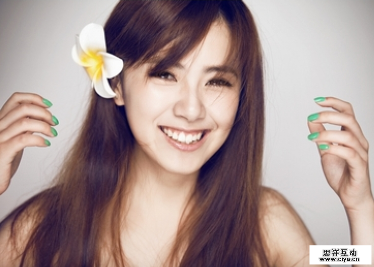 中国全民触网催生网红经济爆发 90后网生时代开启屏霸模式